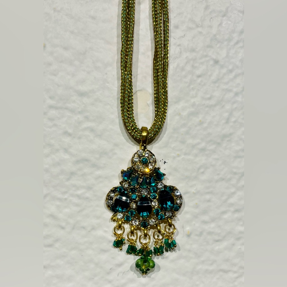 Vintage Green & Gold-toned Pendant Necklace